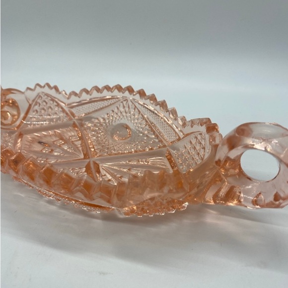 VINTAGE PINK GLASS SERVING or CANDY DISH with HANDLES - Picture 6 of 6